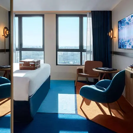 So/ Paris Hotel Exterior photo A room at the hotel